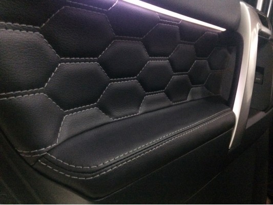 Перетяжка дверных карт